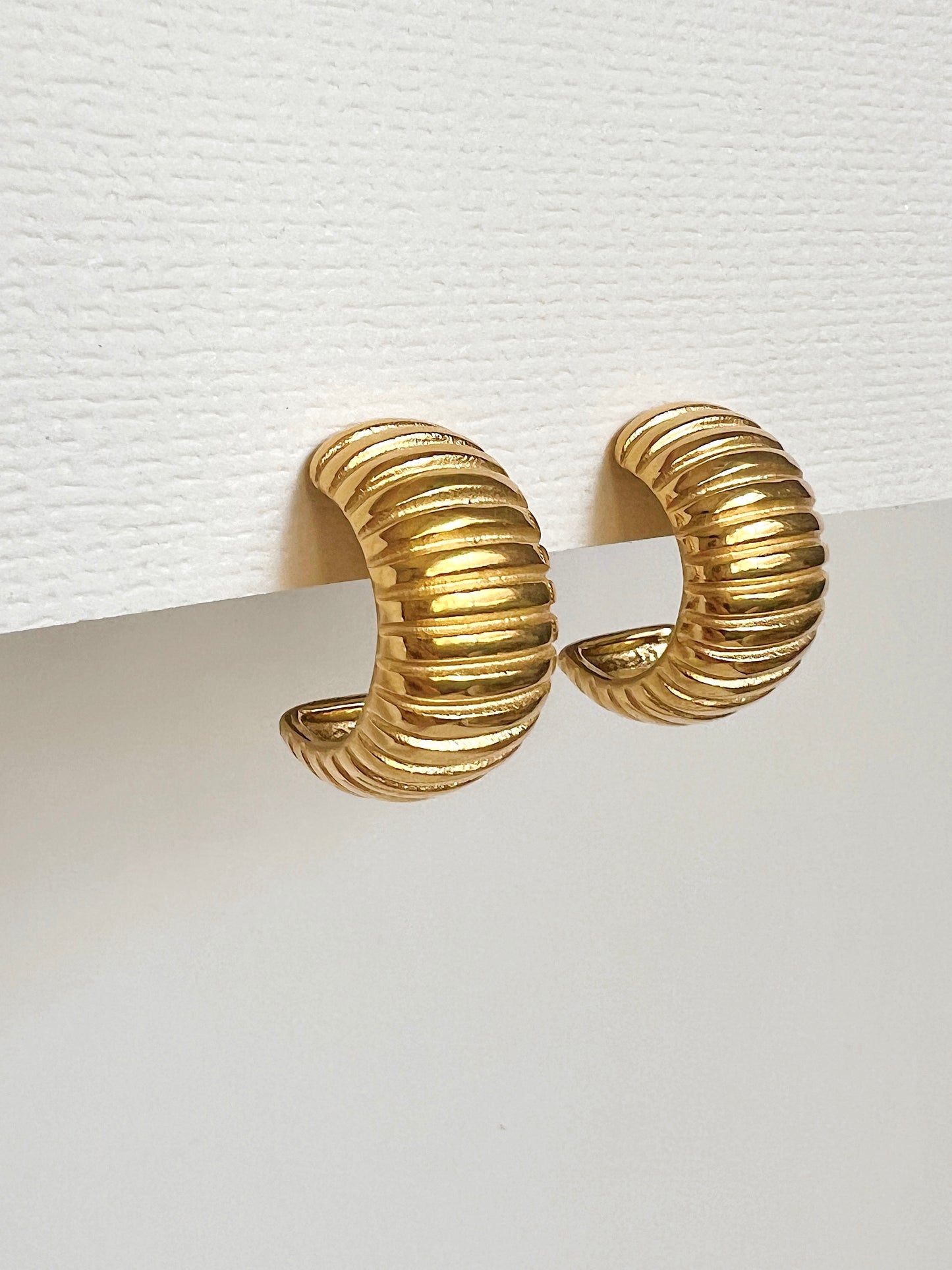 Olivia earrings