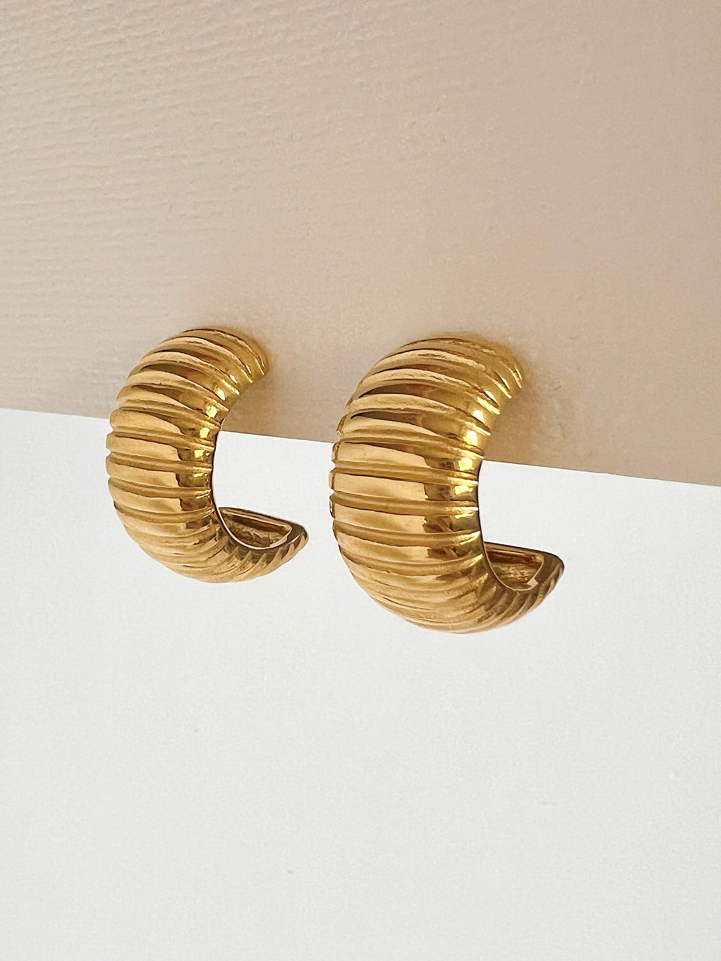 Olivia earrings
