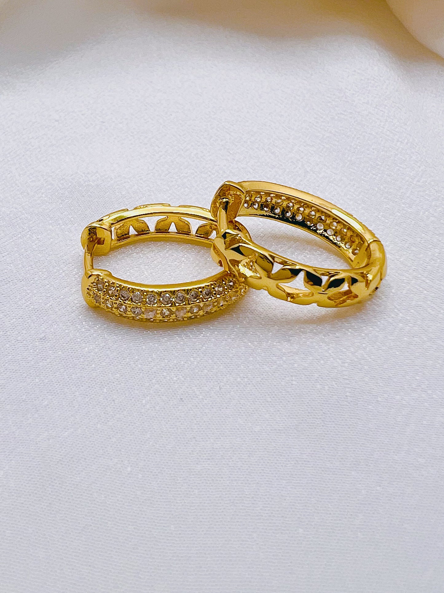 Aria Hoops Earrings - Paumi