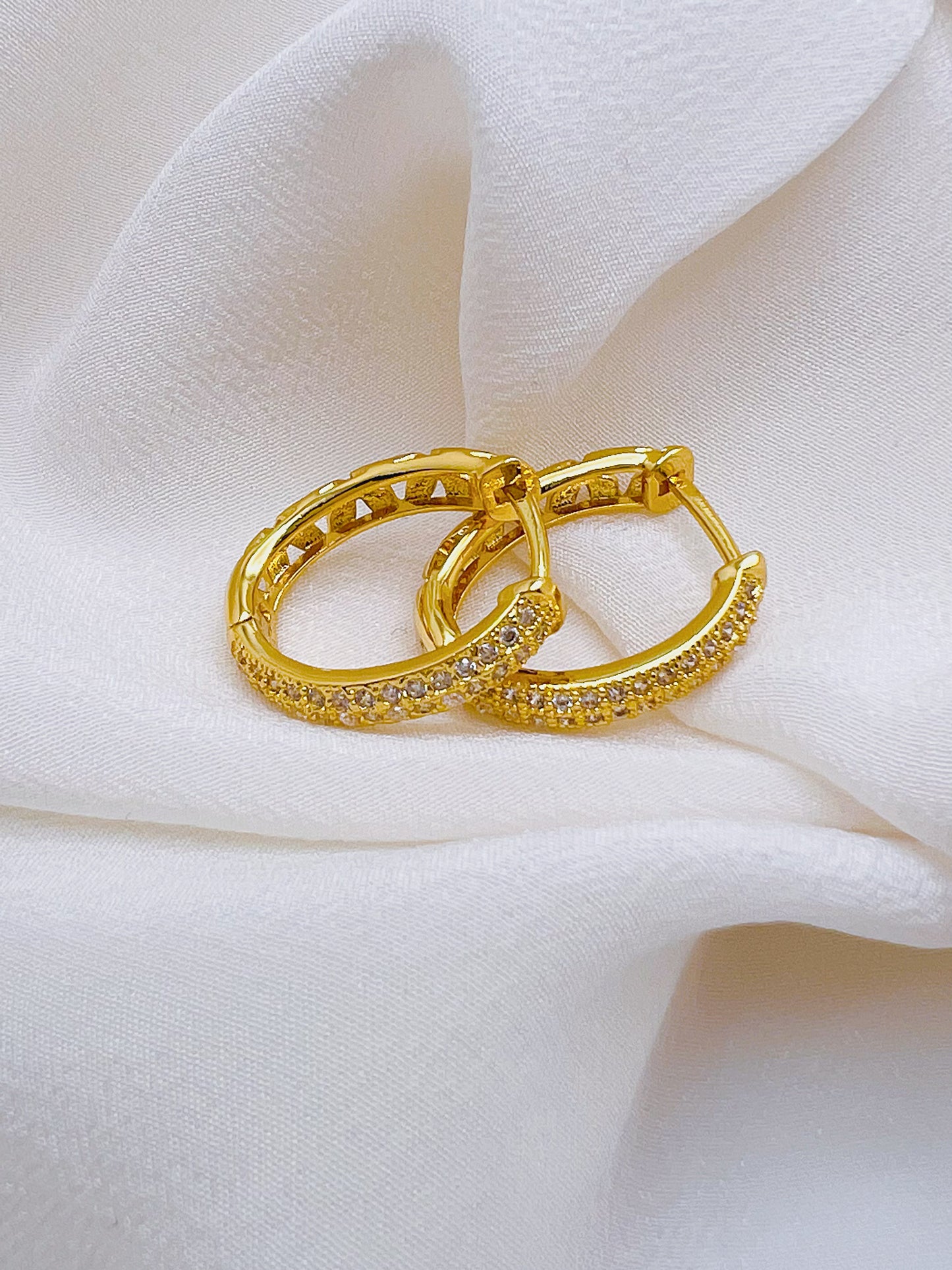 Aria Hoops Earrings - Paumi