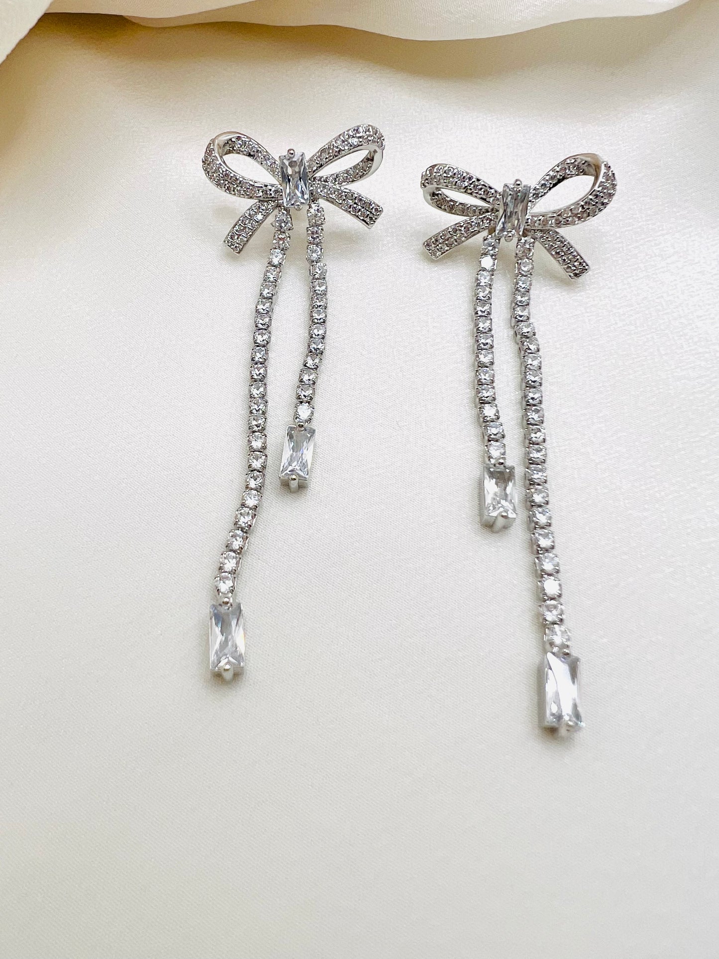 Muse Earrings - Paumi