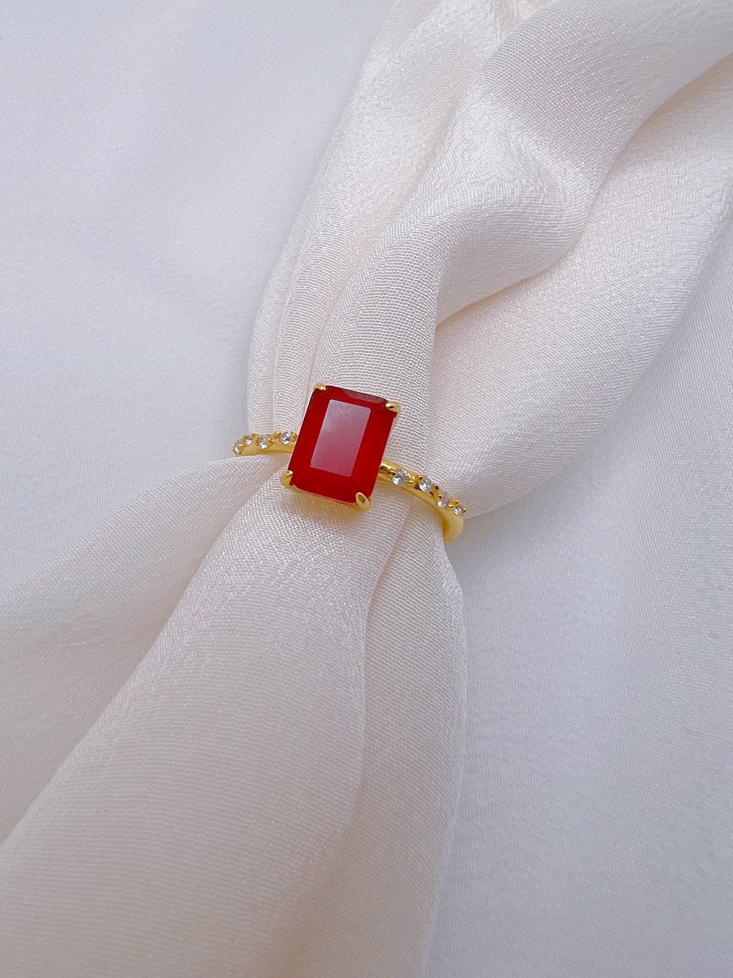 Greta Ring (925 Sterling Silver)