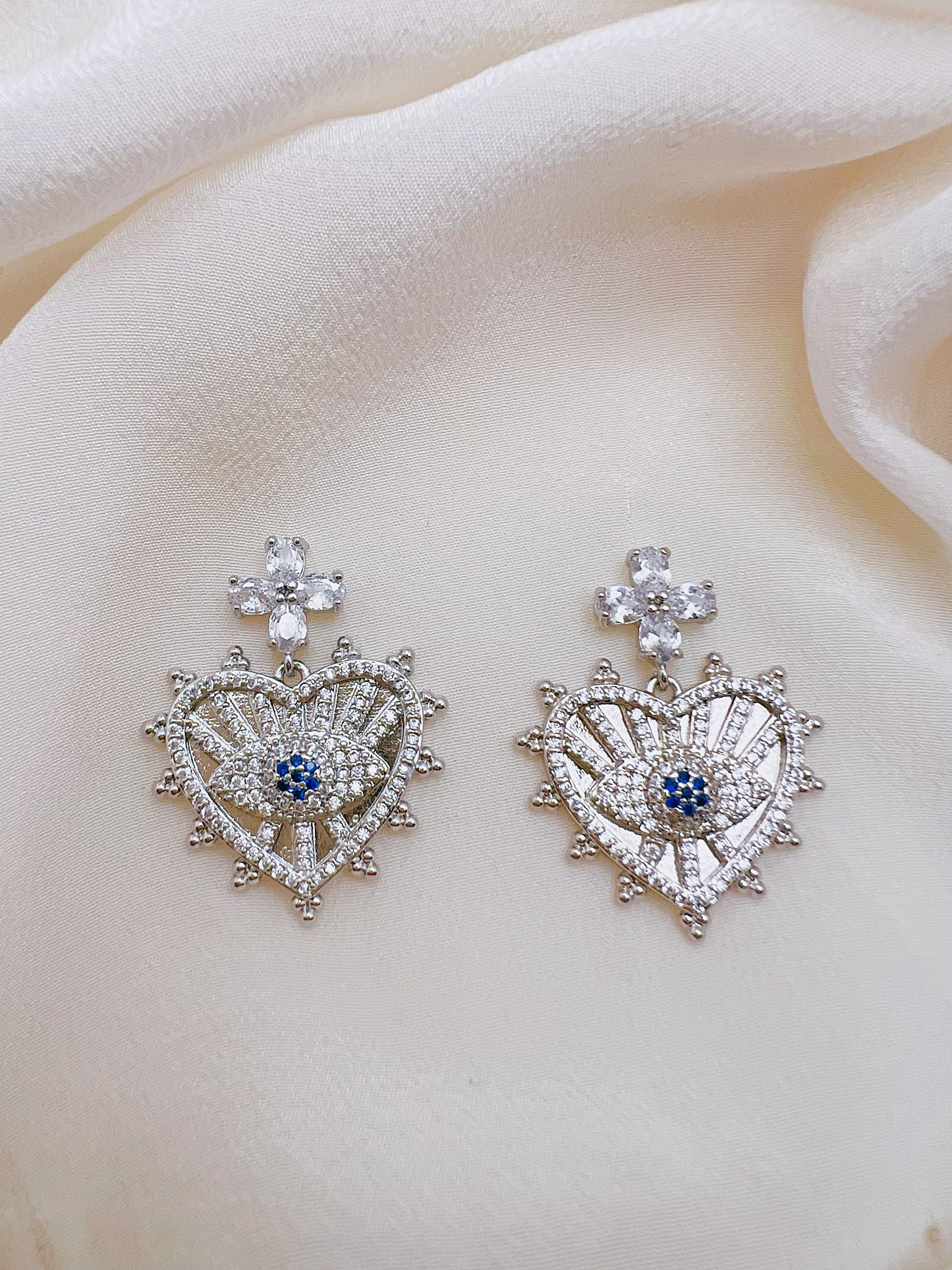 Iris Earrings - Paumi