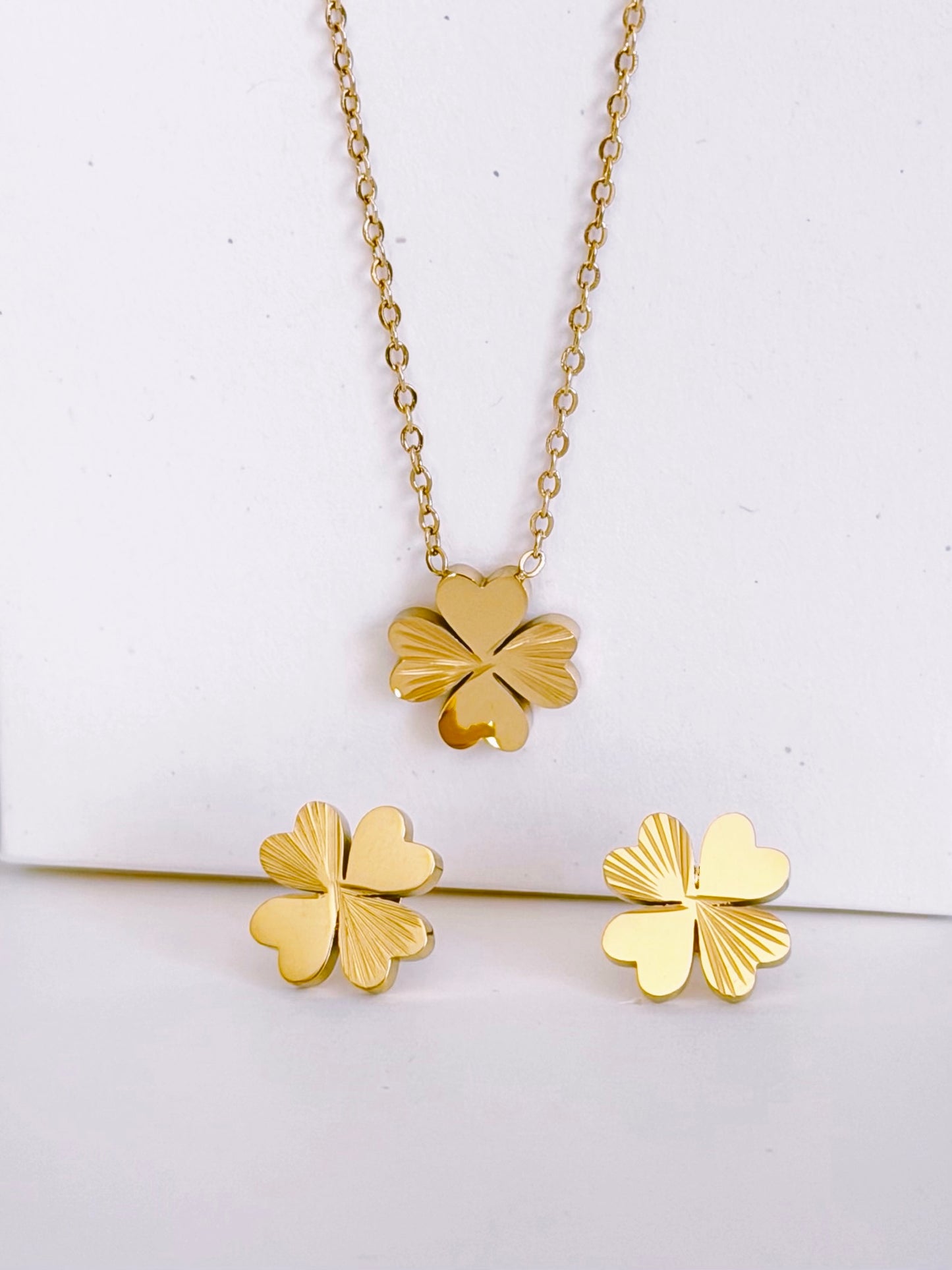 Heart clover set