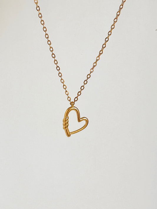 Falling in love necklace