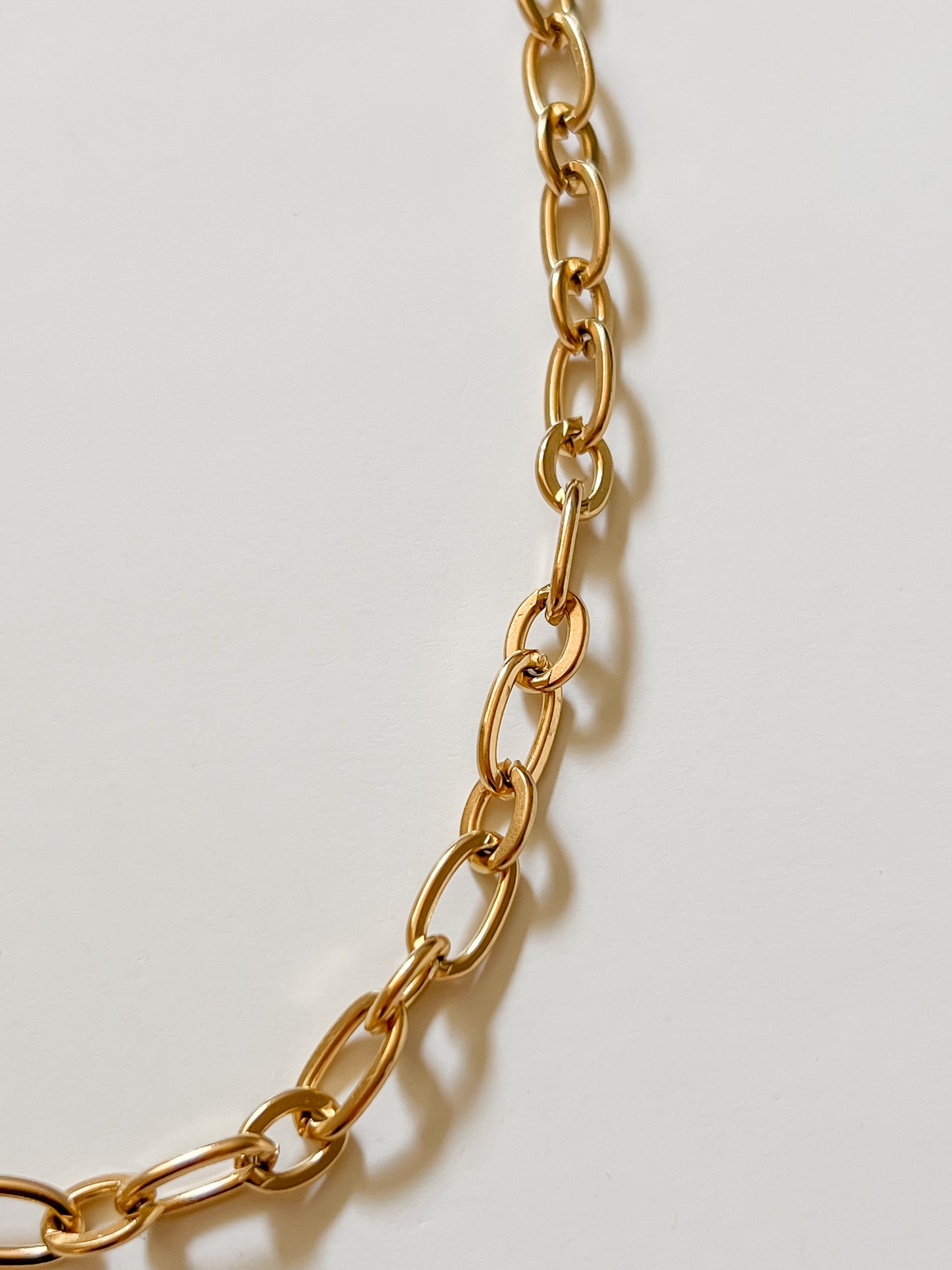 Long & short oval chain necklace