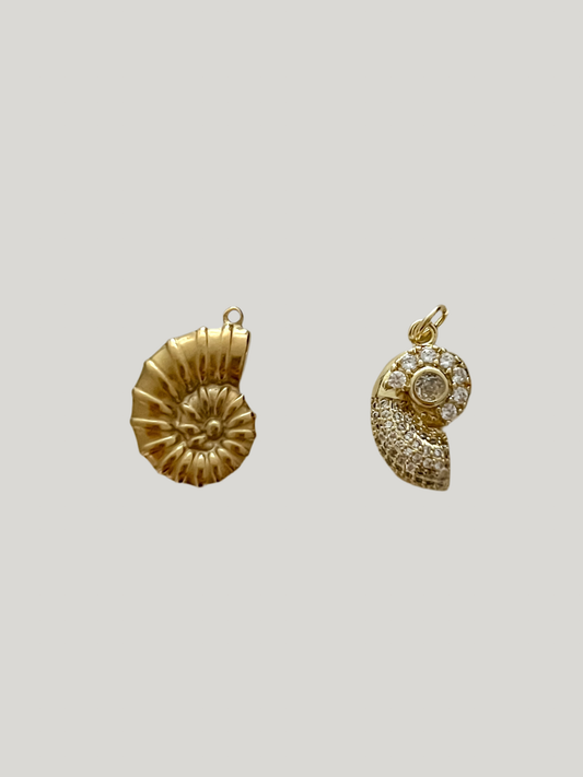 Sea life charms: snail shell